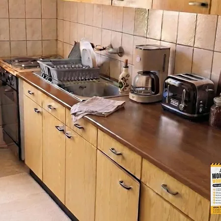Dom-schatz 2 Monteurzimmer Im Herzen Von Campsite