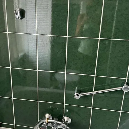 Dom-schatz 2 Monteurzimmer Im Herzen Von Camping *